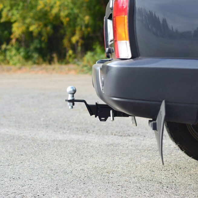 Фаркоп LADA 4x4 Urban с 2015 - съемный квадрат