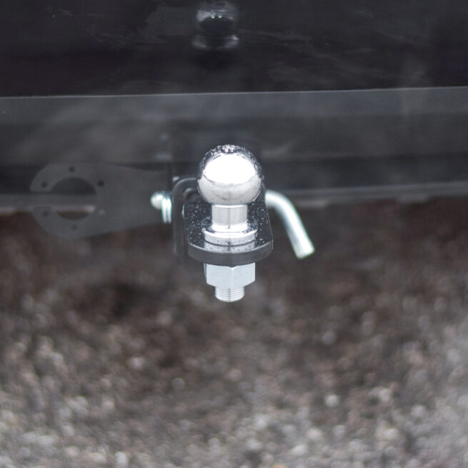 Фаркоп Volkswagen TOUAREG с 2002-2018 - съемный квадрат