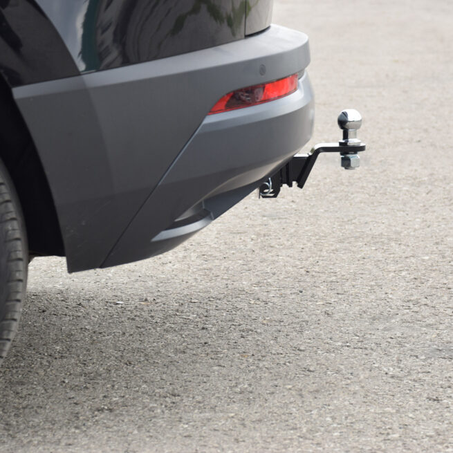 Фаркоп  ŠKODA KAROQ с 2020- / Volkswagen Tiguan 2017- / ŠKODA Kodiaq 2017- съемный квадрат