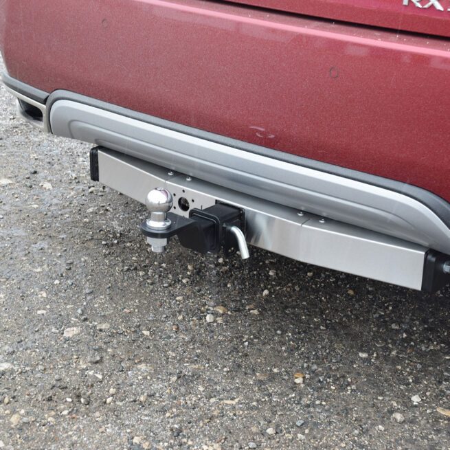 Фаркоп с накладкой из нерж. LEXUS RX (кроме F-Sport) 2019- съемный квадрат