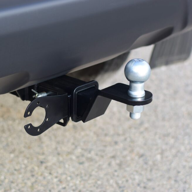 Фаркоп LADA 4x4 Urban с 2015 - съемный квадрат