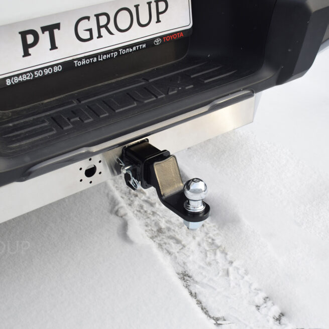 Фаркоп Toyota HILUX с 2015 - съемный квадрат