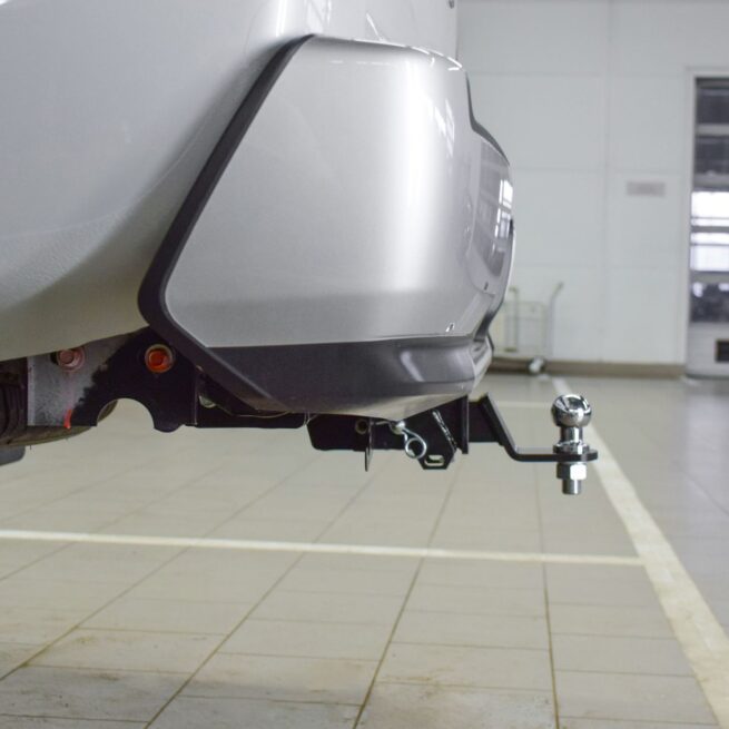 Фаркоп MITSUBISHI L200 с 2016 - съемный квадрат