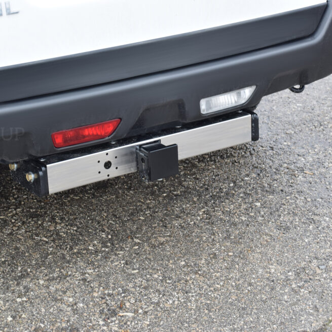 Фаркоп с накладкой из нерж. NISSAN X-Trail 2007-2013 - съемный квадрат