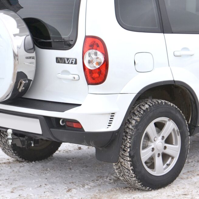 Фаркоп Chevrolet NIVA с 2009 - съемный квадрат
